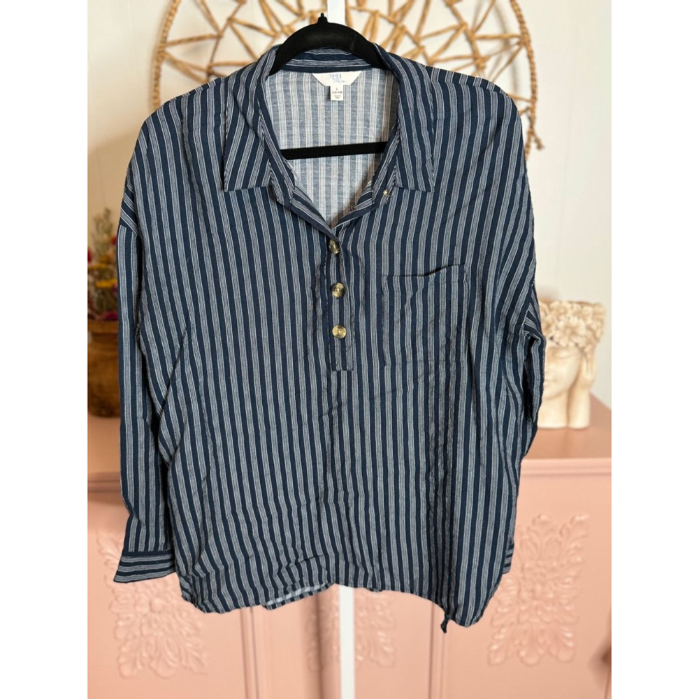 Women's Time & Tru Striped Shirt L‎ Blue White